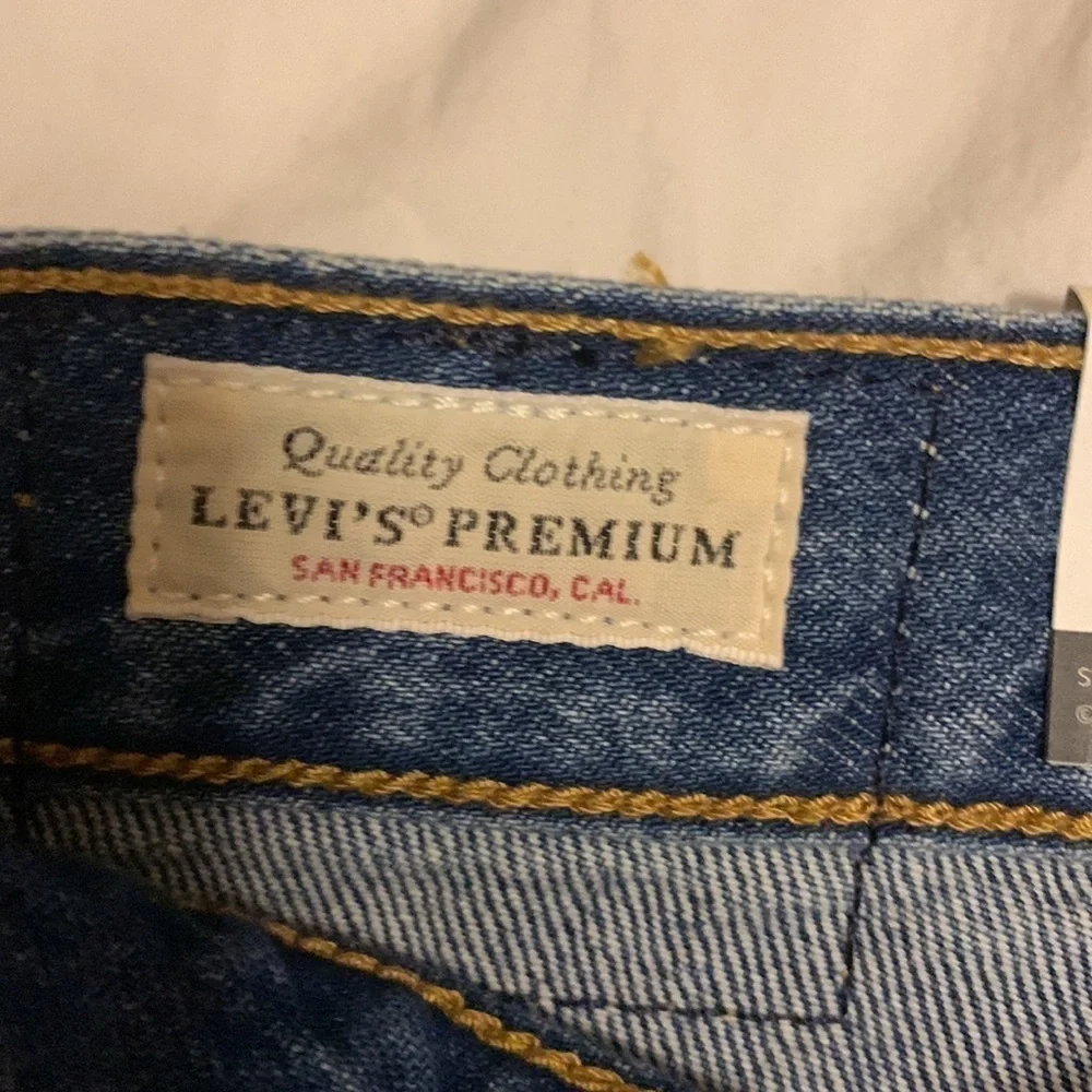 NWT Levis’ Premium Wedgie High Rise Tapered Leg Cotton Jeans, 27 waist - Picture 6 of 10